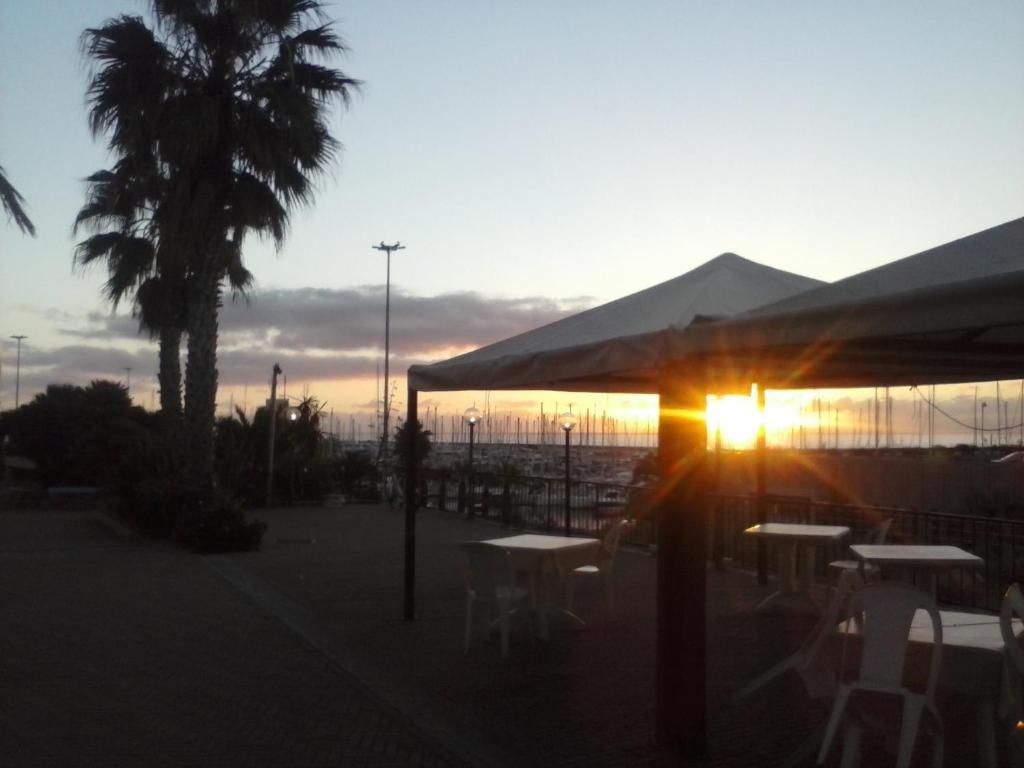 Albergo Ristorante Lucciola Santo Stefano al Mare Exterior foto